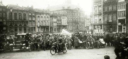 Overland (collectie Erfgoed 's-Hertogenbosch)