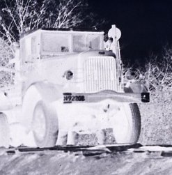 Mack (Detail van foto 1)
