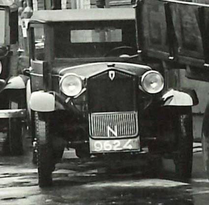  [aanvulling: N-9624 is een heel vroege voorwielaangedreven DKW,  model FA 600 van 1931-1932 ; zie reactie hieronder. Redactie]N-9624 Bron: collectie Galvano BV