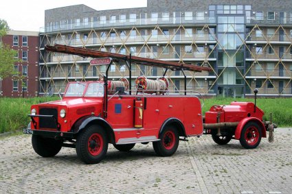 Bedford MW (collectie L. van Telgen)