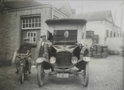 Ford (© Erven W.J. Bogers; Fotoarchief De Vrijheijt van Rosendale)