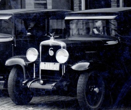 Chevrolet, detail van foto 1 (coll. F. Martens)