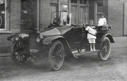 N-1372 Bron: Heemkundekring Schijndel, collectie fam. Vugts