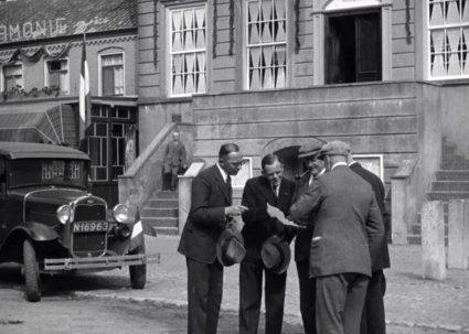 Ford (bron: coll. Beeld en Geluid)