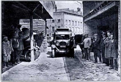 N-18191 Bron: Zicht op Eindhoven