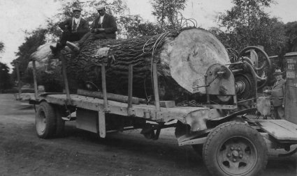 Jumbo oplegger (bron: archief Lambert van der Meulen)
