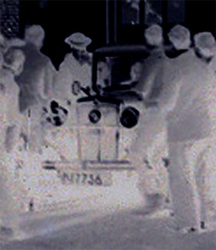 Morris; detail (negatief) van foto 1