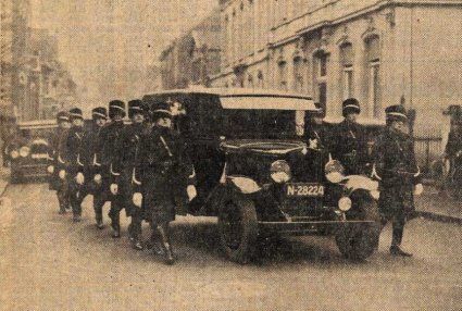 Chevrolet (bron: Dagbl. van Noord-Brabant, 25 jan. 1935)