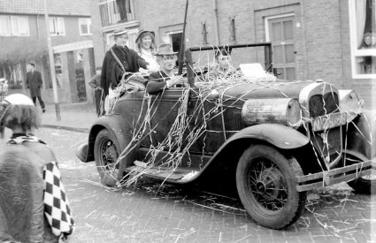Ford (foto: Leo van de Laak. Bron: coll. Heemkunde Boxtel)