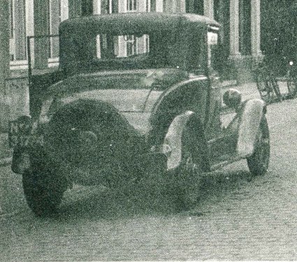 [aanvulling: zou een Opel kunnen zijn ; zie reactie hieronder. Redactie]N-31774 Bron: collectie J. Lemmens