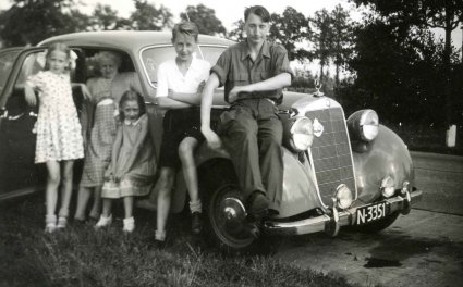 N-3351 Mercedes (collectie J. Keyzer)