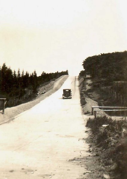 N-333 Ford op de Nürburgring, 1930 (collectie I. Ramselaar-van der Meulen)