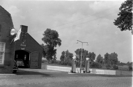 Standard (Foto: Fotopersbureau Het Zuiden; collectie BHIC)