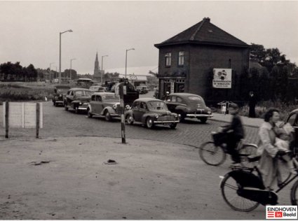 Renault (bron: coll. St. Eindhoven in Beeld)