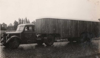 Jumbo aanhanger (bron: archief Lambert van der Meulen)