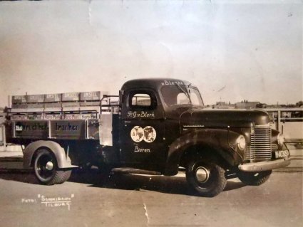 International (foto: Schmidlin, bron: coll. B. Hexspoor)