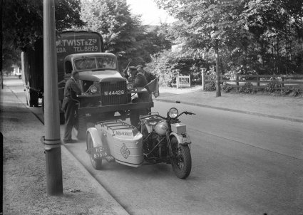 GMC (foto: Jacq. Stevens. Bron: Streekarchief Gooi- en Vechtstreek)