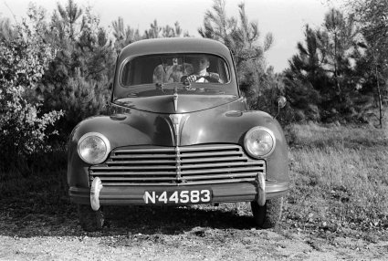 Peugeot 203 (Foto: Daan Scholte. Bron: Stadsarchief Oss)