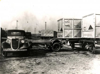 Ford V8 met DAF autolosser (bron: coll. P. Pietjouw)