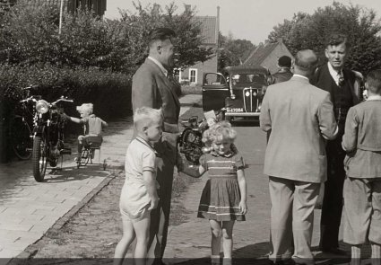 Fordson (Film: Ch. Verzijl. Bron: Brabant in Beelden)