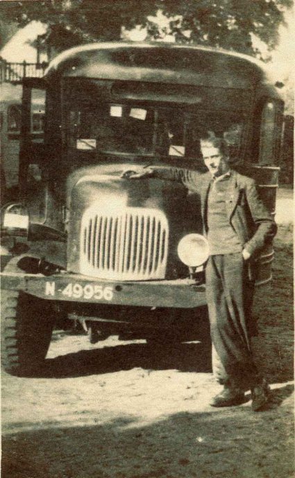 N-49956 White Scoutcar (coll. M. Arts-Pijnappels)