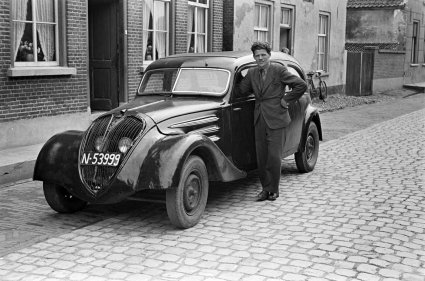 Peugeot (foto: D. Scholte. Bron: Stadsarchief Oss)