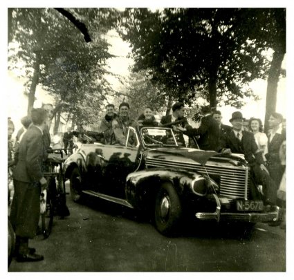 Opel (foto: Martien Hermsen; © familie Hermsen. Bron: BHIC)