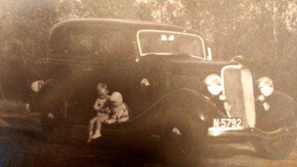 Ford V8 (coll. B. Otten)