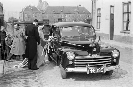 Ford (foto: Daan Scholte, bron: collectie Stadsarchief Oss)