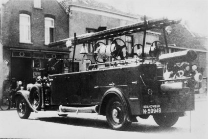 Nash brandweerwagen (Bron: coll. Heemkundekring Land van Gastel)