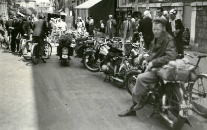 Bron: Fotoalbum Maria Motorbedevaart
