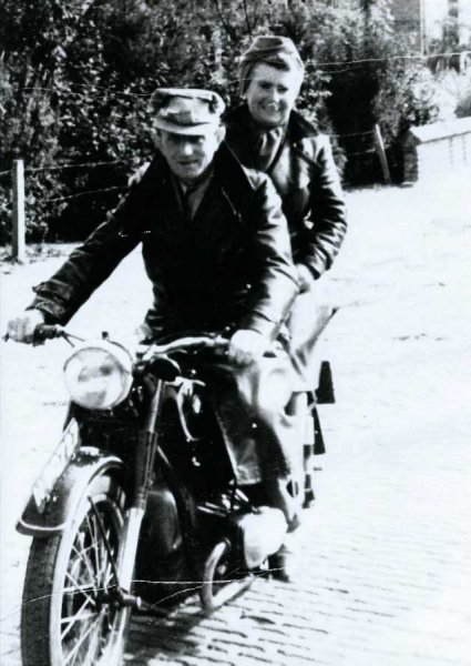 BMW (collectie Erfgoedvereniging Son en Breugel)