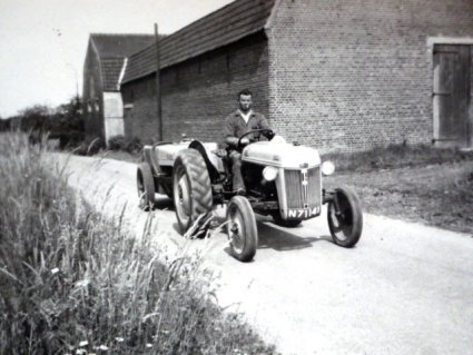 N-71141 Ford tractor (particuliere collectie)