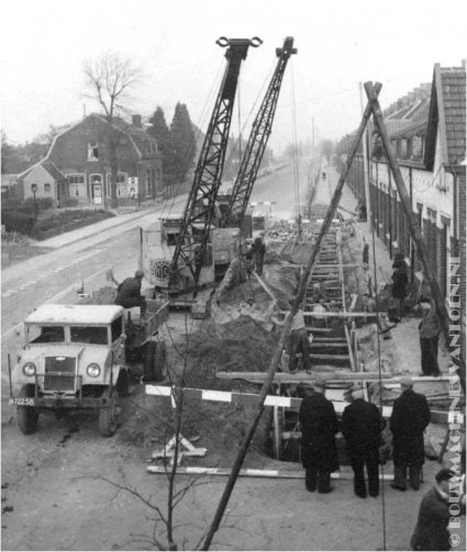 N-72258 Chevrolet (coll. Bouwmachines van Toen)