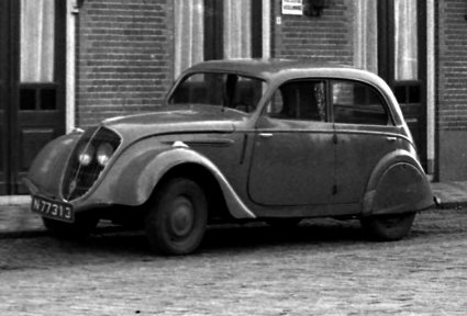 N-77313 Peugeot (foto: © H. van Liempd; coll. J. Franken)