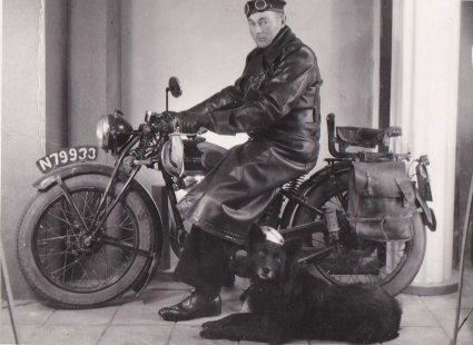 Triumph (bron: Beeldbank Dinteloord)