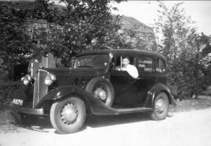 Chevrolet (bron: collectie Heemkundekring De Elf Rotten)