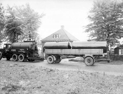 Mack (foto: Fotopersbureau Het Zuiden; coll. SALHA)