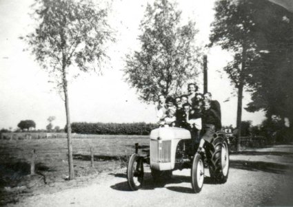 Ford? (bron: coll. Heemkundekring Gemert)