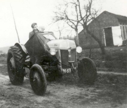 N-83401 Ford tractor (coll. HKK "De Kommanderij Gemert")