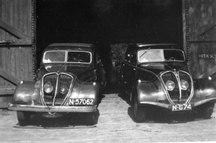 Peugeot 402 Berline (Heemkundekring Schijndel, coll. fam. Vugts)