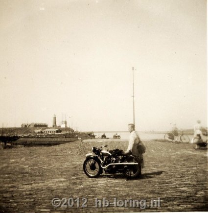 BSA (bron: Familiealbum Löring)