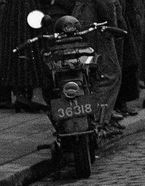 Detail van foto Boschstraat Breda 1936 (foto: Jan de Jong, Stadsarchief Breda, ID GN20180256)