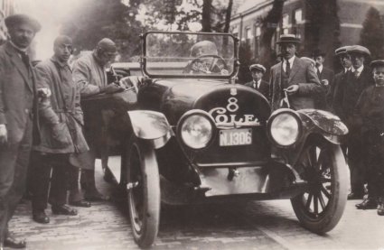 Cole (Foto: prentbriefkaart van het Auto Museum Driebergen. Uitgave: Gebr. Spanjersberg N.V. Rotterdam (© Hallmark). Bron: Cars on Paper)