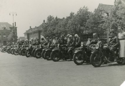 Harley-Davidson (Foto: Mogelijk Paul Kessels. Bron: Regionaal Archief Tilburg)