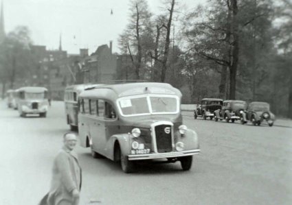 Volvo 12 (Bron: BHIC, film Albada-04 via BrabantinBeelden)