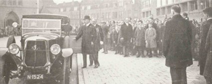 Prins Hendrik arriveert in Den Bosch, 1927. De auto is een Panhard et Levassor (Bron: collectie Erfgoed 's-Hertogenbosch)