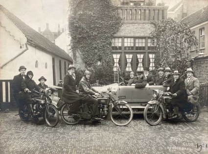 Rudge Multi en 2x Excelsior (coll. Marc van der Steen)