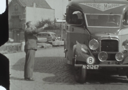 N.A.G. (Bron: film Bedrijfsuitje Mazon Brussel via BrabantinBeelden)