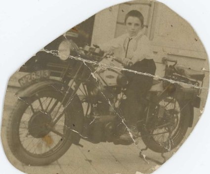 Matchless, jaren '30 (bron: Heemkundekring Op de Beek)